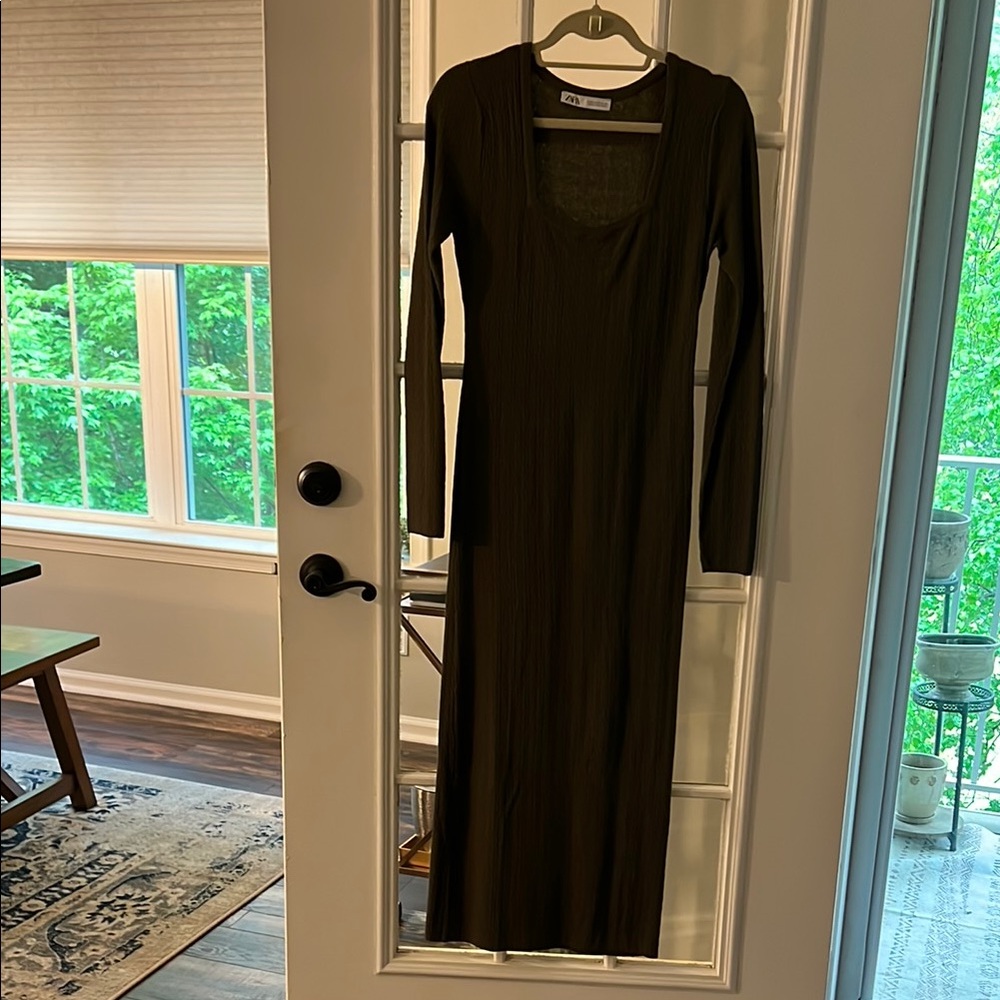 Zara Green Knit Sheath Long Sleeve Dress